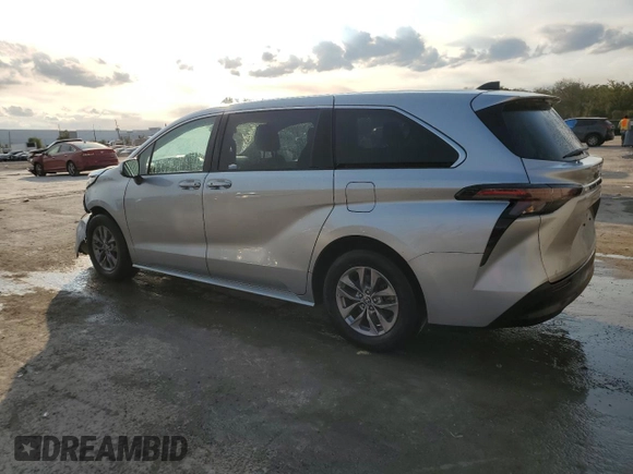 2023 Toyota Sienna LE with VIN 5TDKRKEC8PS152287, listed as a Copart auction lot 44791465 with 99,766 mi miles and Salvage Title. Bid and sale history available at carsss.com. Image 2.