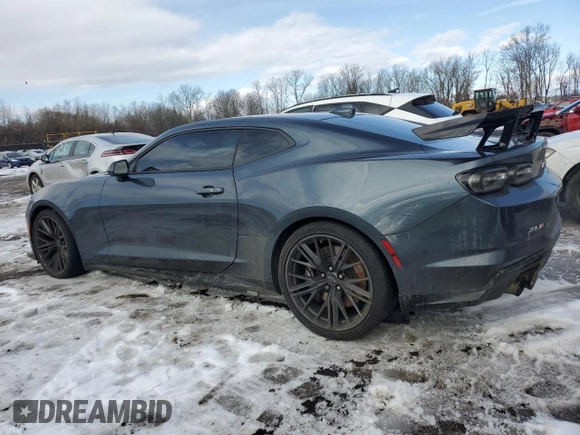 2021 Chevrolet Camaro ZL1 with VIN 1G1FJ1R60M0105348, listed as a Copart auction lot 44238115 with 15,373 mi miles and Salvage Title. Bid and sale history available at carsss.com. Image 2.