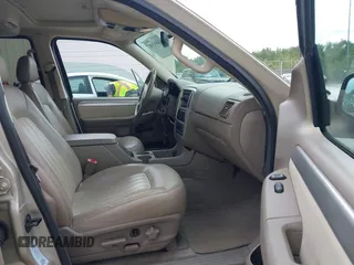 2005 Mercury Mountaineer Convenience z VIN 4M2DU66W95UJ09233, wystawiony jako IAAI lot #42460350 z przebiegiem 176 717 mil mil oraz . Historia ofert i sprzedaży dostępna na DreamBid. Obrazek 5.