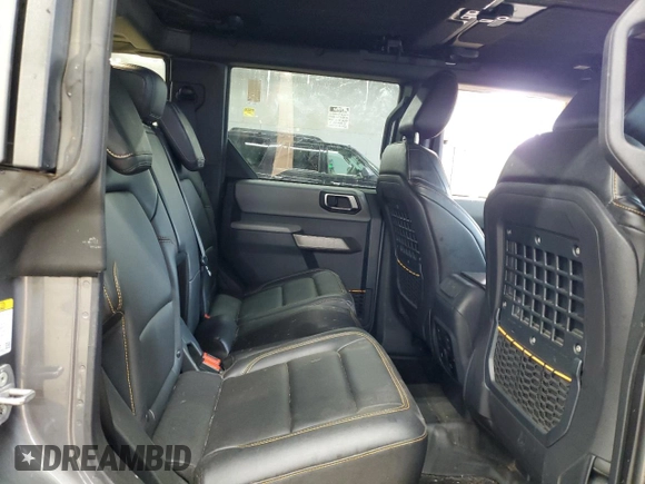 2021 Ford Bronco с VIN 1FMEE5DP9MLB06877, выставлен на аукционе Copart как лот 57254245 с пробегом 47 410 миль миль и Списание • Salvage title. История ставок и продаж доступна на DreamBid. Изображение 11.