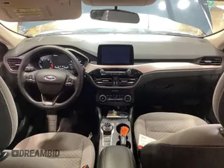 2020 Ford Escape SE с VIN 1FMCU9G68LUB81261, выставлен на аукционе IAAI как лот 42650256 с пробегом 82 353 миль миль и . История ставок и продаж доступна на DreamBid. Изображение 34.