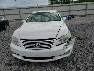 2011 Lexus LS 460 with VIN JTHBL5EFXB5105949, listed as a Copart auction lot 57102795 with 197,877 mi miles and Salvage title. Bid and sale history available at DreamBid. Image 13.