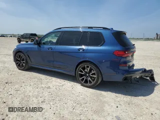 2021 BMW X7 xDrive40i with VIN 5UXCW2C03M9G67683, listed as a Copart auction lot 50649965 with 31,689 mi miles and Salvage Title. Bid and sale history available at carsss.com. Image 2.