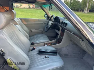 1988 Mercedes-Benz 560 Series 560SL with VIN WDBBA48DXJA085766, listed as a Copart auction lot 54797875 with 69,162 mi miles and Clean Title. Bid and sale history available at carsss.com. Image 5.