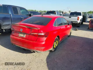 2020 Volkswagen Jetta GLI S z VIN 3VW6T7BUXLM105802, wystawiony jako IAAI lot #41995134 z przebiegiem 59 113 mil mil oraz . Historia ofert i sprzedaży dostępna na DreamBid. Obrazek 4.