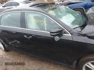 2015 Volkswagen Passat SE с VIN 1VWBV7A30FC066788, выставлен на аукционе IAAI как лот 40450455 с пробегом 84 245 миль миль и . История ставок и продаж доступна на DreamBid. Изображение 14.