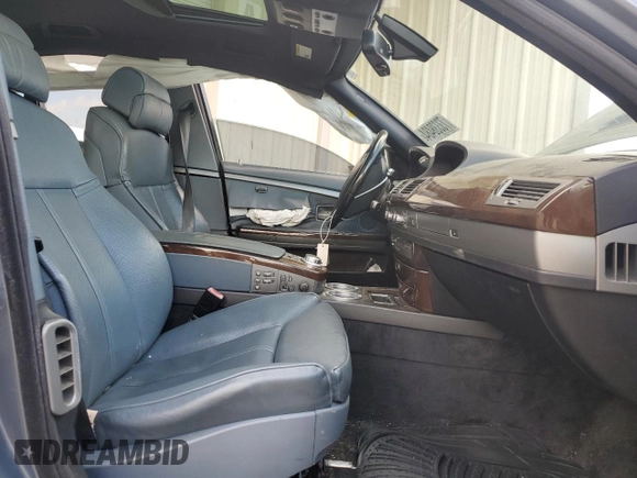 2008 BMW 7 Series 750i with VIN WBAHL83518DT11390, listed as a Copart auction lot 73338484 with Not Provided miles and Salvage Title. Bid and sale history available at DreamBid. Image 7.