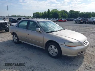 2001 Honda Accord EX с VIN 1HGCG165X1A015054, выставлен на аукционе IAAI как лот 42211268 с пробегом 210 362 миль миль и . История ставок и продаж доступна на DreamBid. Изображение 1.