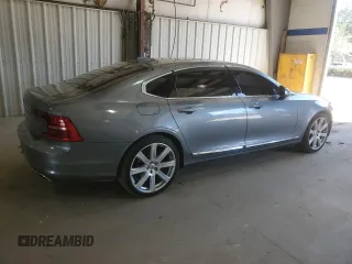 2018 Volvo S90 Inscription with VIN LVY992ML7JP019725, listed as a Copart auction lot 50724165 with 237,757 mi miles and Clean Title. Bid and sale history available at carsss.com. Image 3.