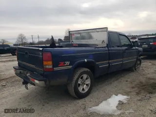 2000 Chevrolet Silverado 1500 LS with VIN 1GCEK19T0YE331310, listed as a Copart auction lot 89279075 with 0 mi miles and Salvage Title. Bid and sale history available at carsss.com. Image 3.