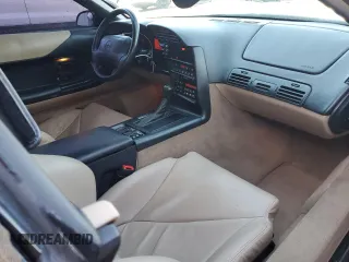 1995 Chevrolet Corvette z VIN 1G1YY32P3S5118503, wystawiony jako Copart lot #88292975 z przebiegiem 44 034 mil mil oraz Szkoda całkowita • Salvage title. Historia ofert i sprzedaży dostępna na DreamBid. Obrazek 8.