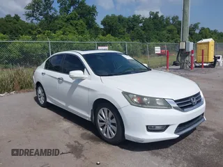 2015 Honda Accord EX-L с VIN 1HGCR2F84FA164352, выставлен на аукционе IAAI как лот 42638907 с пробегом 147 688 миль миль и . История ставок и продаж доступна на DreamBid. Изображение 1.