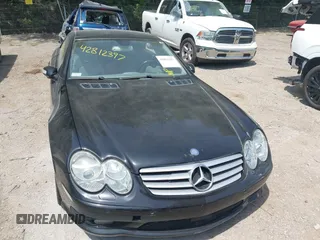 2005 Mercedes-Benz SL 55 AMG with VIN WDBSK74F85F101039, listed as a IAAI auction lot 42812397 with 76,452 mi miles and . Bid and sale history available at DreamBid. Image 6.