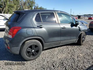 2019 Chevrolet Trax LS z VIN 3GNCJKSBXKL235832, wystawiony jako Copart lot #58873755 z przebiegiem Nie podano mil oraz Nie do naprawy • Non repairable. Historia ofert i sprzedaży dostępna na DreamBid. Obrazek 3.