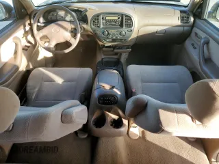 2002 Toyota Sequoia SR5 with VIN 5TDZT34A42S061905, listed as a Copart auction lot 86990884 with 198,024 mi miles and Clean Title. Bid and sale history available at carsss.com. Image 8.