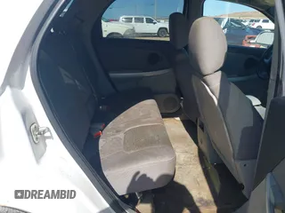 2008 Chevrolet Equinox LT with VIN 2CNDL33F186341321, listed as a IAAI auction lot 41998593 with 118,768 mi miles. Bid and sale history available at carsss.com. Image 8.