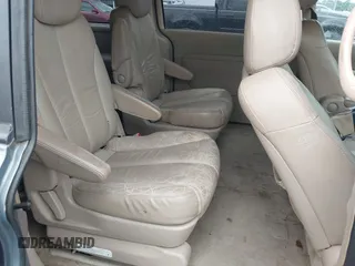 2006 Kia Sedona LX with VIN KNDMB233766015453, listed as a IAAI auction lot 41940305 with 189,319 mi miles. Bid and sale history available at carsss.com. Image 8.