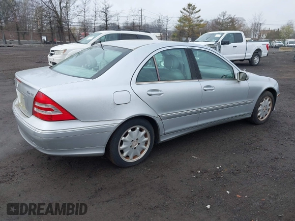 2005 Mercedes-Benz C 240 with VIN WDBRF81J85F682852, listed as a IAAI auction lot 41928945 with 106,981 mi miles and . Bid and sale history available at DreamBid. Image 4.