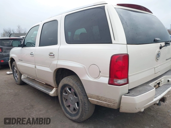 2005 Cadillac Escalade with VIN 1GYEK63NX5R121562, listed as a IAAI auction lot 41923728 with 242,610 mi miles and . Bid and sale history available at DreamBid. Image 15.