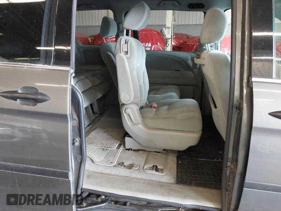 2008 Honda Odyssey LX with VIN 5FNRL38258B064490, listed as a IAAI auction lot 42228533 with 126,043 mi miles and . Bid and sale history available at DreamBid. Image 8.