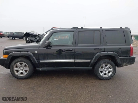 2006 Jeep Commander Limited with VIN 1J8HG582X6C124231, listed as a IAAI auction lot 41697809 with NaN miles. Bid and sale history available at carsss.com. Image 15.