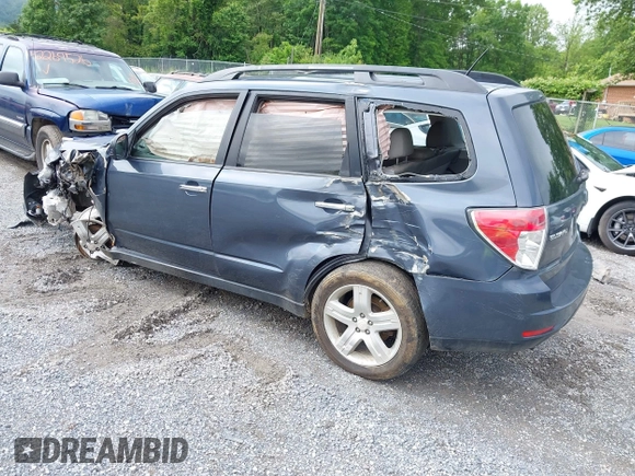 2009 Subaru Forester X Limited с VIN JF2SH64679H721421, выставлен на аукционе IAAI как лот 42271216 с пробегом 155 982 миль миль и . История ставок и продаж доступна на DreamBid. Изображение 3.