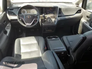 2020 Toyota Sienna SE with VIN 5TDXZ3DC0LS041739, listed as a Copart auction lot 64793874 with 4,776 mi miles and Clean Title. Bid and sale history available at carsss.com. Image 8.