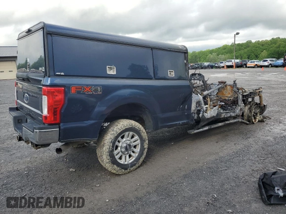 2017 Ford F-250 XLT with VIN 1FT7X2B66HEC74664, listed as a Copart auction lot 55146565 with Not provided miles and Salvage title. Bid and sale history available at DreamBid. Image 3.