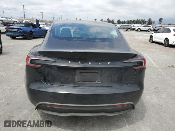2024 Tesla Model 3 z VIN 5YJ3E1EA6RF739698, wystawiony jako Copart lot #53578755 z przebiegiem 10 847 mil mil oraz Szkody całkowita. Historia ofert i sprzedaży dostępna na DreamBid. Obrazek 6.