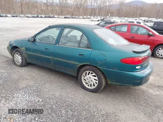 1998 Ford Escort SE with VIN 1FAFP13P0WW255845, listed as a IAAI auction lot 41610842 with 144,582 mi miles. Bid and sale history available at carsss.com. Image 3.