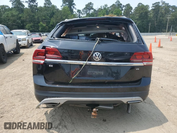2018 Volkswagen Atlas SE z VIN 1V2DR2CA4JC540103, wystawiony jako Copart lot #58858405 z przebiegiem Nie podano mil oraz Szkoda całkowita • Salvage title. Historia ofert i sprzedaży dostępna na DreamBid. Obrazek 6.
