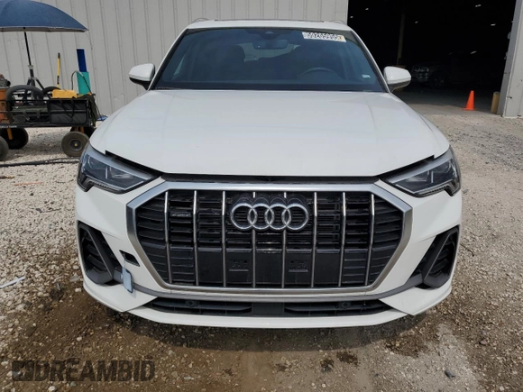 2024 Audi Q3 S line Premium z VIN WA1DECF36R1051672, wystawiony jako Copart lot #59265955 z przebiegiem 28 634 mil mil oraz Czysty tytuł • Clean title. Historia ofert i sprzedaży dostępna na DreamBid. Obrazek 5.