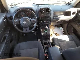 2014 Jeep Patriot Sport with VIN 1C4NJPBA7ED585483, listed as a Copart auction lot 68927324 with 204,218 mi miles and Salvage title. Bid and sale history available at DreamBid. Image 8.
