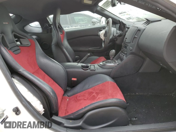2016 Nissan 370Z Sport z VIN JN1AZ4EH4GM931560, wystawiony jako Copart lot #88990035 z przebiegiem Nie podano mil oraz Czysty tytuł • Clean title. Historia ofert i sprzedaży dostępna na DreamBid. Obrazek 10.