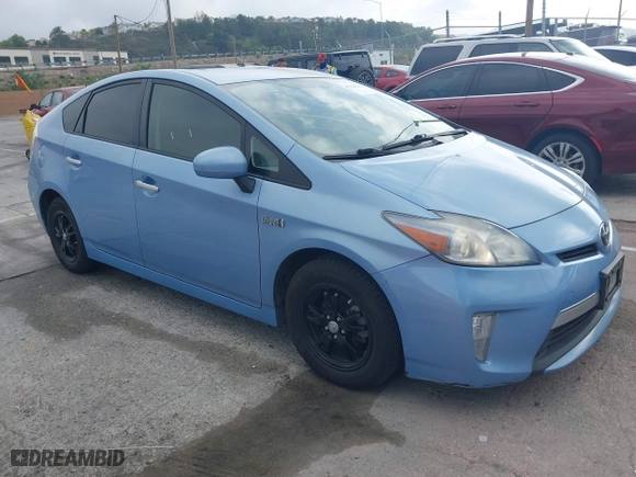 2013 Toyota Prius Plug-In with VIN JTDKN3DP2D3046775, listed as a IAAI auction lot 41723012 with NaN miles. Bid and sale history available at carsss.com. Image 1.