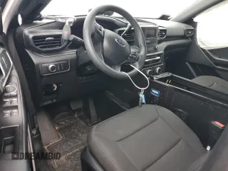2023 Ford Police Interceptor Utility z VIN 1FM5K8AB9PGA62413, wystawiony jako Copart lot #51018865 z przebiegiem Nie podano mil oraz Szkoda całkowita • Salvage title. Historia ofert i sprzedaży dostępna na DreamBid. Obrazek 8.
