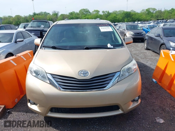 2013 Toyota Sienna XLE AAS with VIN 5TDYK3DC5DS331291, listed as a IAAI auction lot 42090586 with 176,711 mi miles and . Bid and sale history available at carsss.com. Image 6.