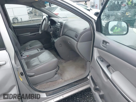 2007 Toyota Sienna CE with VIN 5TDZK23CX7S011856, listed as a IAAI auction lot 41825357 with 277,090 mi miles and . Bid and sale history available at DreamBid. Image 5.