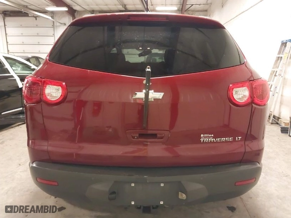2010 Chevrolet Traverse LT w/1LT with VIN 1GNLRFED5AS141211, listed as a IAAI auction lot 41407190 with 189,101 mi miles. Bid and sale history available at carsss.com. Image 17.
