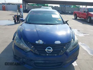 2017 Nissan Altima SV with VIN 1N4AL3AP9HC153145, listed as a IAAI auction lot 42085963 with 157,981 mi miles and . Bid and sale history available at carsss.com. Image 13.
