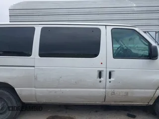 2008 Ford Econoline Passenger XL с VIN 1FBNE31L98DB23757, выставлен на аукционе IAAI как лот 42110564 с пробегом 298 123 миль миль и . История ставок и продаж доступна на DreamBid. Изображение 14.