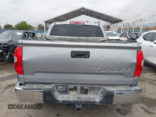 2017 Toyota Tundra 2WD SR5 with VIN 5TFEY5F15HX222712, listed as a IAAI auction lot 42064891 with 214,782 mi miles. Bid and sale history available at carsss.com. Image 17.
