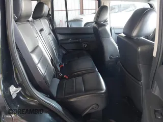 2010 Jeep Commander Sport z VIN 1J4RG4GT0AC118912, wystawiony jako IAAI lot #41605202 z przebiegiem 181 360 mil mil oraz . Historia ofert i sprzedaży dostępna na DreamBid. Obrazek 8.