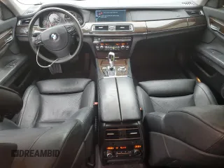 2010 BMW 7 Series 750i xDrive z VIN WBAKC6C57ACL67534, wystawiony jako Copart lot #51488665 z przebiegiem 139 400 mil mil oraz Szkody całkowita. Historia ofert i sprzedaży dostępna na DreamBid. Obrazek 8.