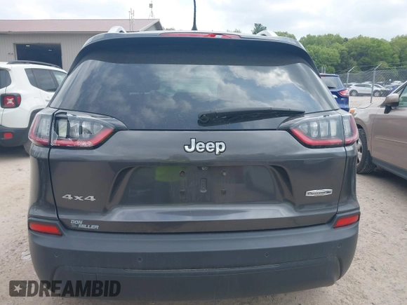 2020 Jeep Cherokee Latitude Plus z VIN 1C4PJMLB0LD536976, wystawiony jako IAAI lot #42244708 z przebiegiem 116 228 mil mil oraz . Historia ofert i sprzedaży dostępna na DreamBid. Obrazek 16.