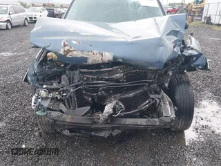 2005 Ford Escape XLT с VIN 1FMYU03125KB02628, выставлен на аукционе IAAI как лот 42222882 с пробегом Не указан миль и . История ставок и продаж доступна на DreamBid. Изображение 6.