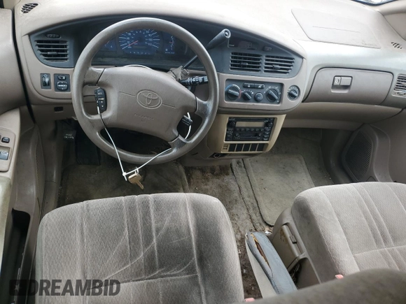 2001 Toyota Sienna CE z VIN 4T3ZF19CX1U355408, wystawiony jako Copart lot #59028995 z przebiegiem 277 681 mil mil oraz Szkoda całkowita • Salvage title. Historia ofert i sprzedaży dostępna na DreamBid. Obrazek 8.