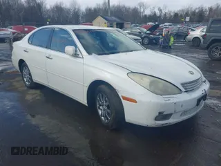 2004 Lexus ES 330 with VIN JTHBA30G745021245, listed as a IAAI auction lot 41530505 with 291,409 mi miles. Bid and sale history available at carsss.com. Image 1.