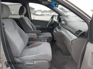 2008 Honda Odyssey LX z VIN 5FNRL38218B031969, wystawiony jako IAAI lot #42073460 z przebiegiem 251 722 mil mil oraz . Historia ofert i sprzedaży dostępna na DreamBid. Obrazek 5.