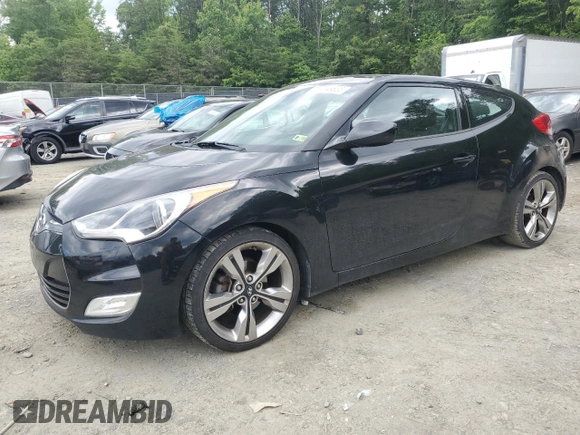 2013 Hyundai Veloster w/Gray Int z VIN KMHTC6AD2DU106887, wystawiony jako Copart lot #58149635 z przebiegiem 159 914 mil mil oraz Szkoda całkowita • Salvage title. Historia ofert i sprzedaży dostępna na DreamBid. Obrazek 1.